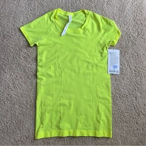Lululemon Swiftly Tech Short Sleeve 2.0